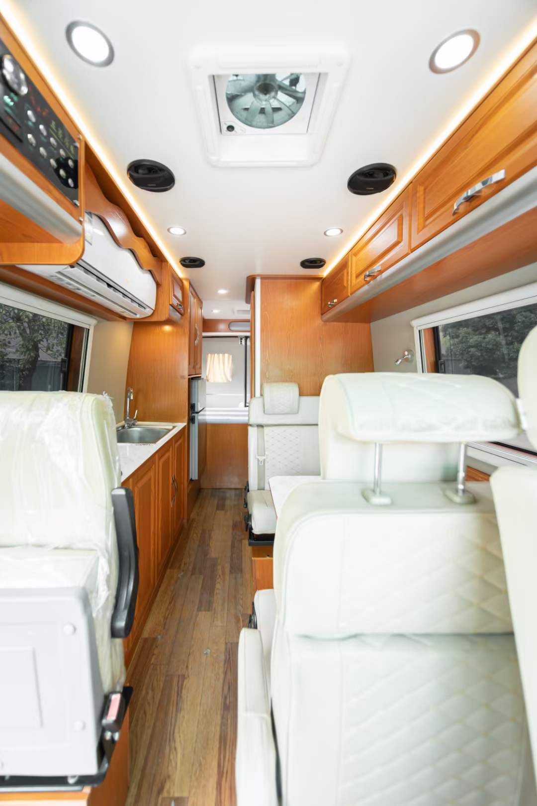 21年五菱s200b型房车