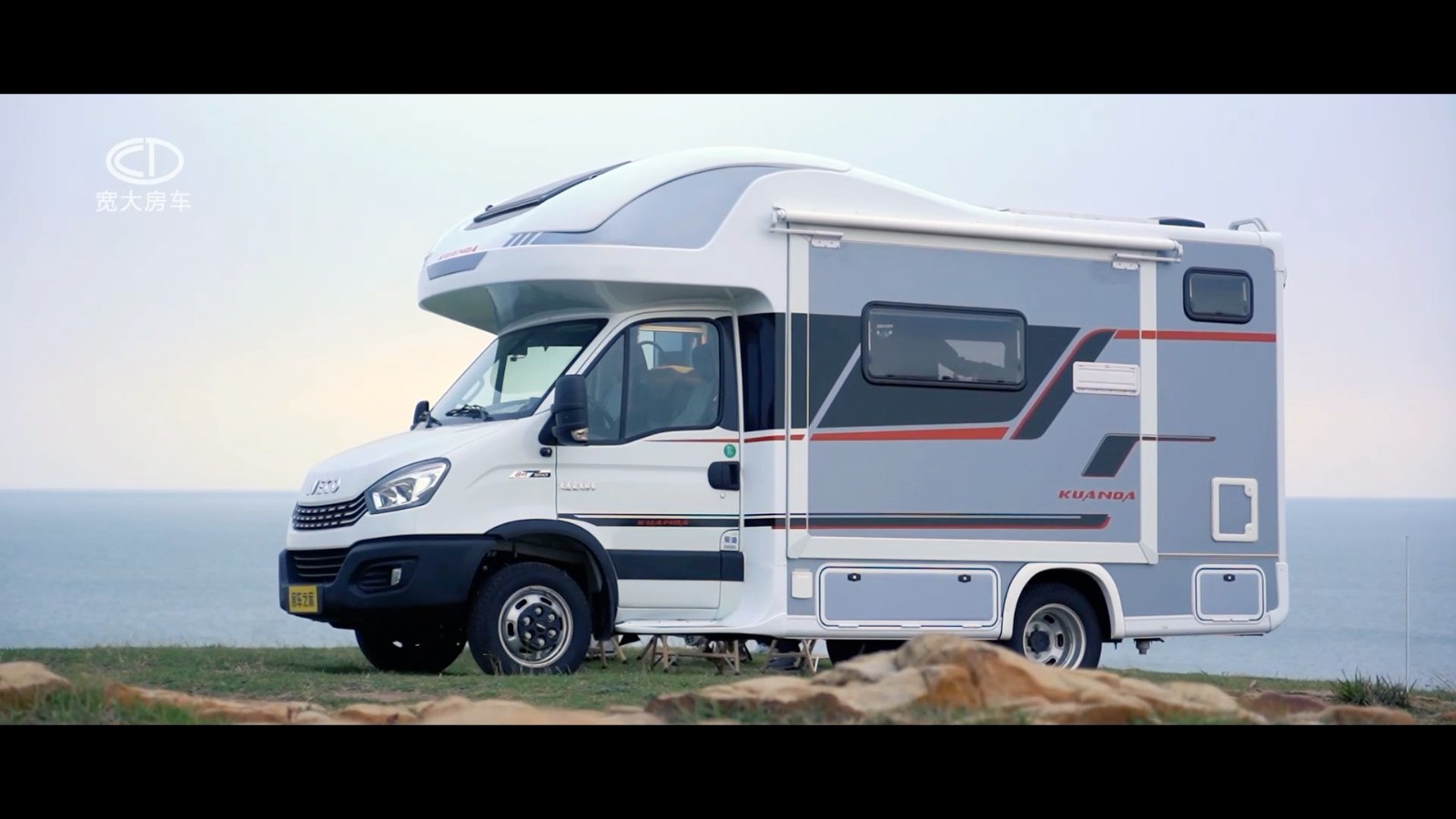 宽大v9plus带你看见更美的世界房车之家出品